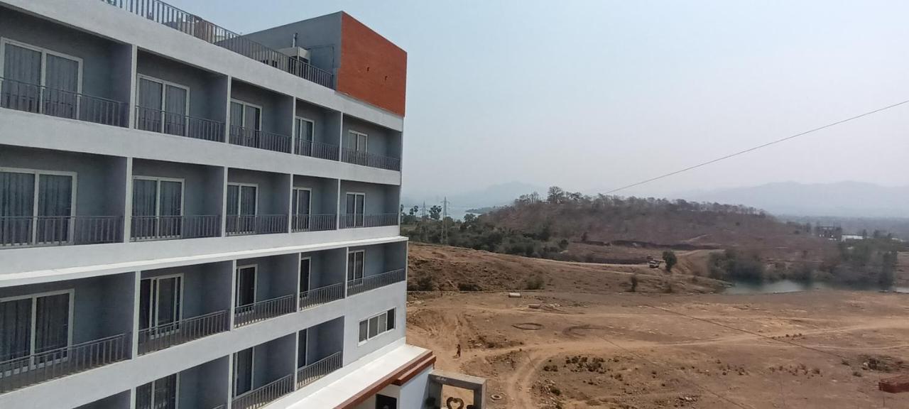 Comfort Inn , Statue Of Unity Kevadia エクステリア 写真
