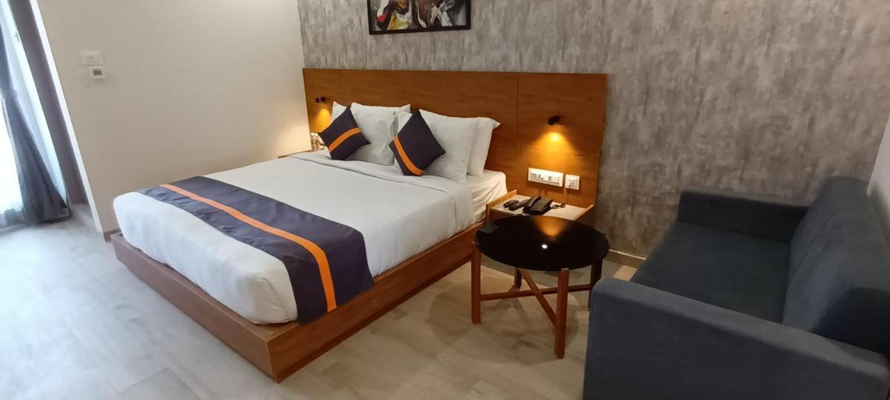Comfort Inn , Statue Of Unity Kevadia エクステリア 写真