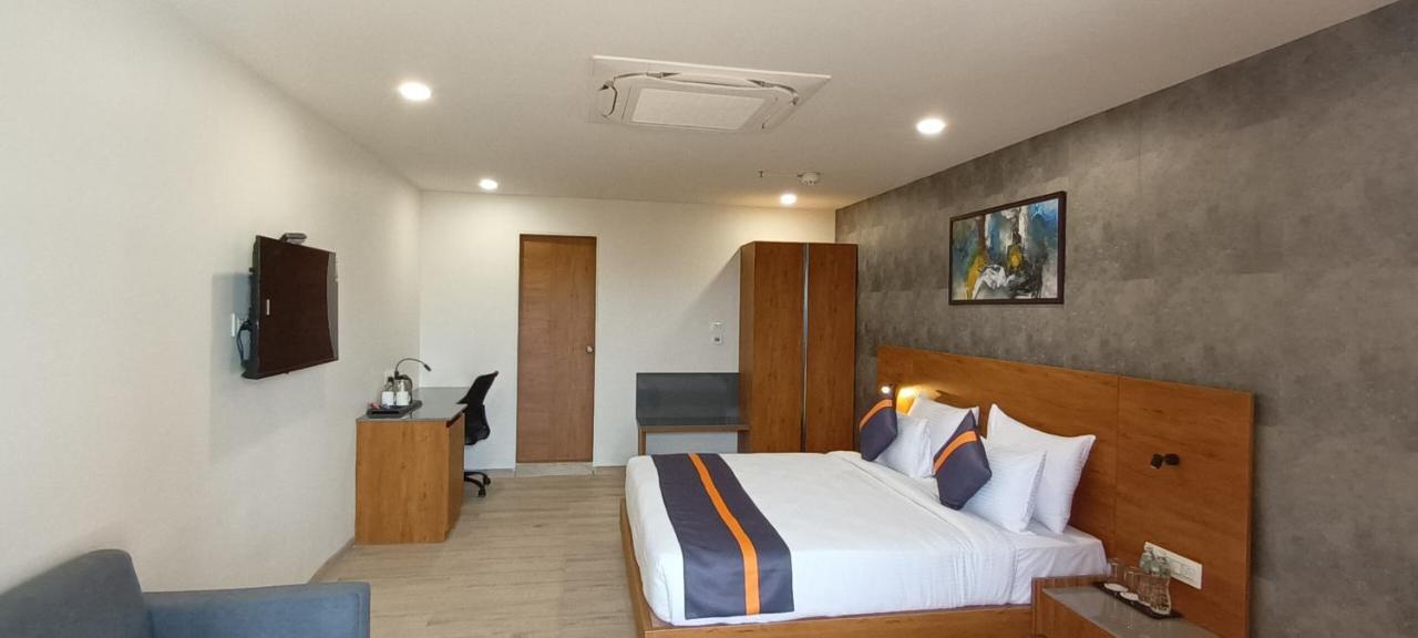 Comfort Inn , Statue Of Unity Kevadia エクステリア 写真