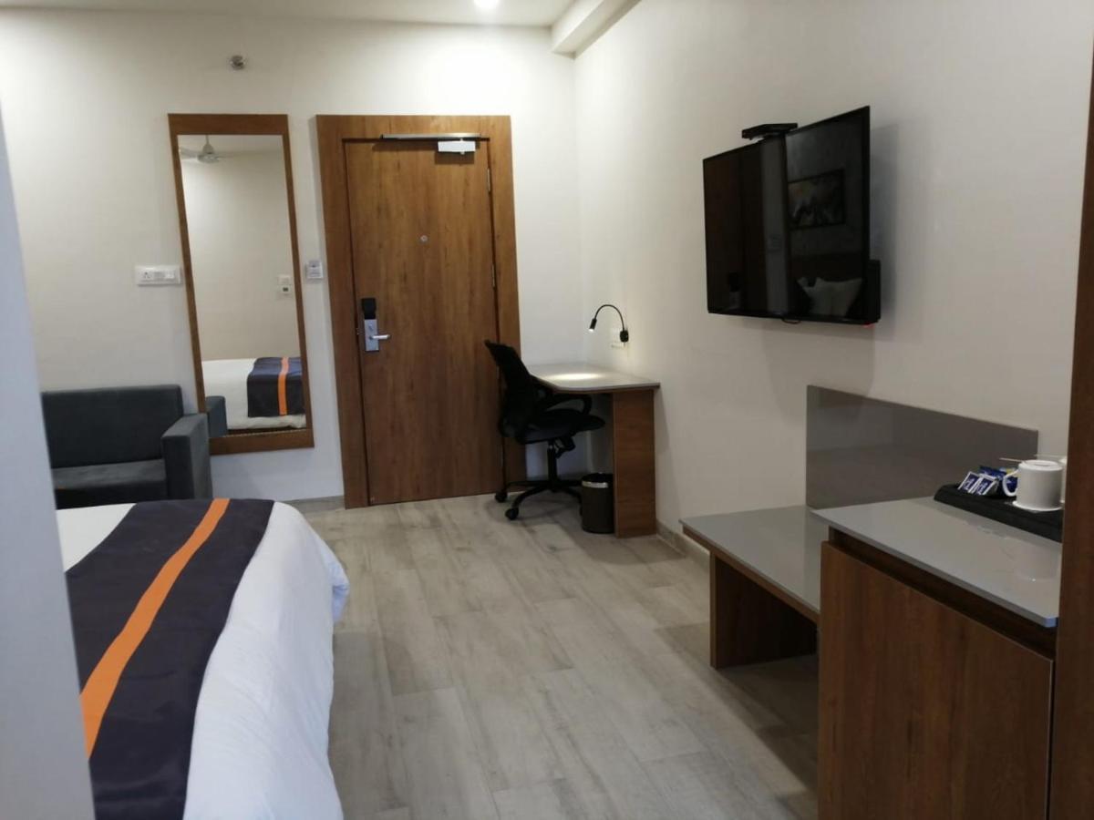 Comfort Inn , Statue Of Unity Kevadia エクステリア 写真