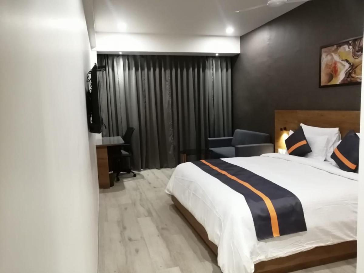 Comfort Inn , Statue Of Unity Kevadia エクステリア 写真