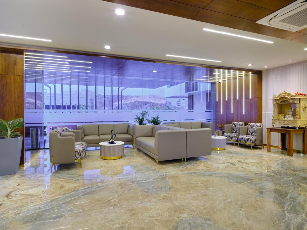 Comfort Inn , Statue Of Unity Kevadia エクステリア 写真